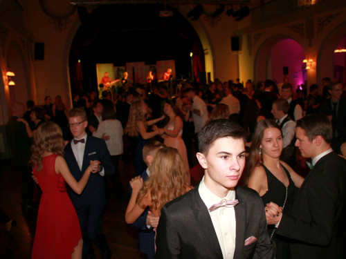 Abschlussball Jean Paul Wirtschaftsschule Montessrie GK Erwachsene TS Swing  Hof2 – Foto 188