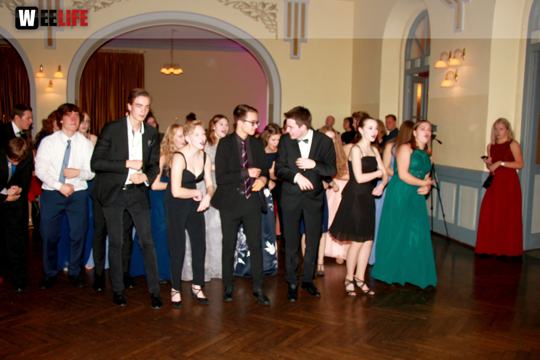 Abschlussball Jean Paul Wirtschaftsschule Montessrie GK Erwachsene TS Swing  Hof2