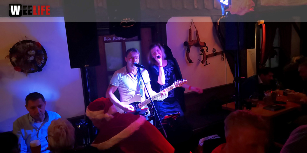Enzo in der Skihütte Hof 6.12.19 Neue Skihütte