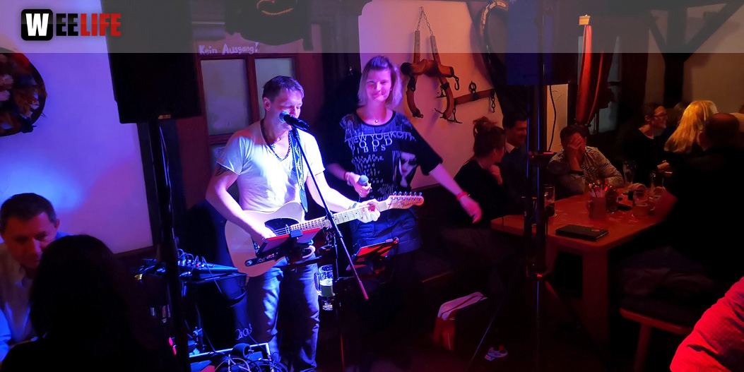 Enzo in der Skihütte Hof 6.12.19 Neue Skihütte