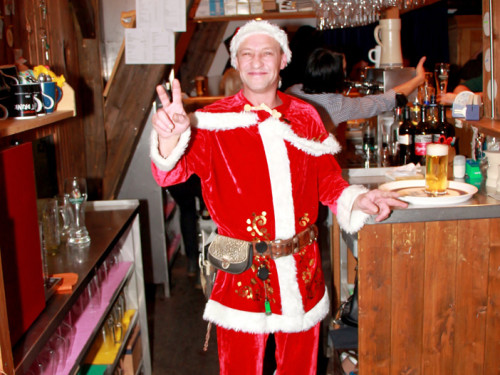 Enzo in der Skihütte Hof 6.12.19 Neue Skihütte – Foto 9