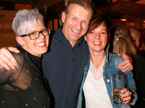 Enzo in der Skihütte Hof 6.12.19 Neue Skihütte – Foto 19