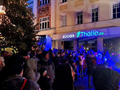 Hochseilartisten Geschwister Weisheit Hofer Weihnachtsmarkt 8.12.2019 – Foto 11