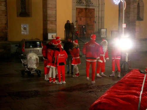 Hochseilartisten Geschwister Weisheit Hofer Weihnachtsmarkt 8.12.2019 – Foto 14