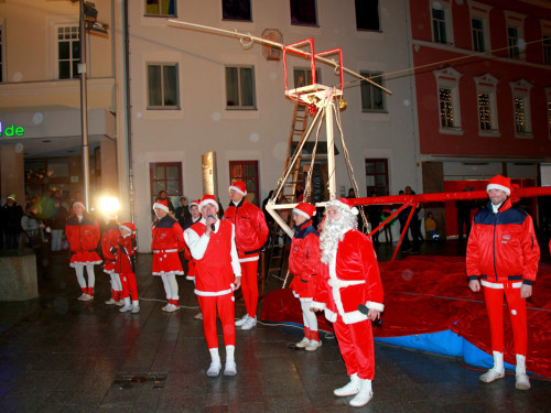 Hochseilartisten Geschwister Weisheit Hofer Weihnachtsmarkt 8.12.2019 – Foto 25