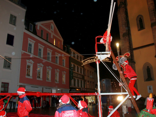 Hochseilartisten Geschwister Weisheit Hofer Weihnachtsmarkt 8.12.2019 – Foto 26