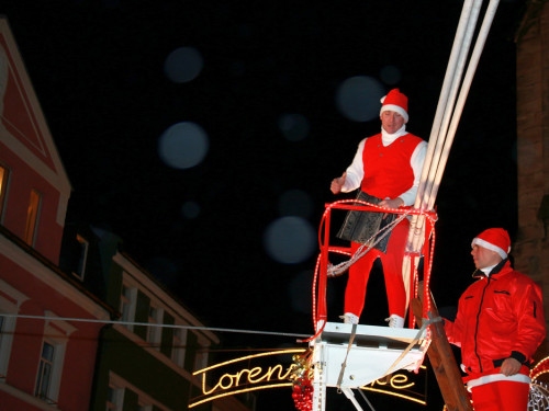 Hochseilartisten Geschwister Weisheit Hofer Weihnachtsmarkt 8.12.2019 – Foto 28