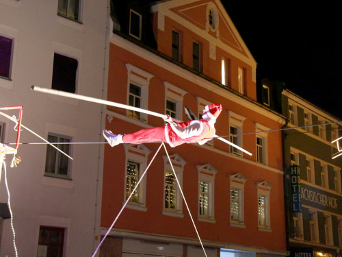 Hochseilartisten Geschwister Weisheit Hofer Weihnachtsmarkt 8.12.2019 – Foto 30