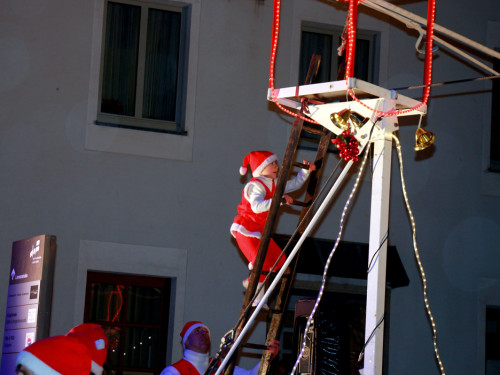 Hochseilartisten Geschwister Weisheit Hofer Weihnachtsmarkt 8.12.2019 – Foto 34