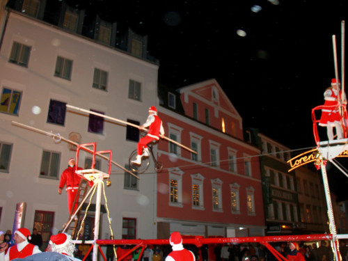 Hochseilartisten Geschwister Weisheit Hofer Weihnachtsmarkt 8.12.2019 – Foto 46