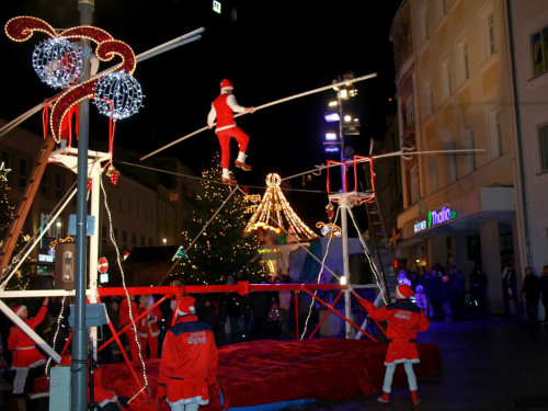Hochseilartisten Geschwister Weisheit Hofer Weihnachtsmarkt 8.12.2019 – Foto 59