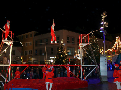 Hochseilartisten Geschwister Weisheit Hofer Weihnachtsmarkt 8.12.2019 – Foto 60