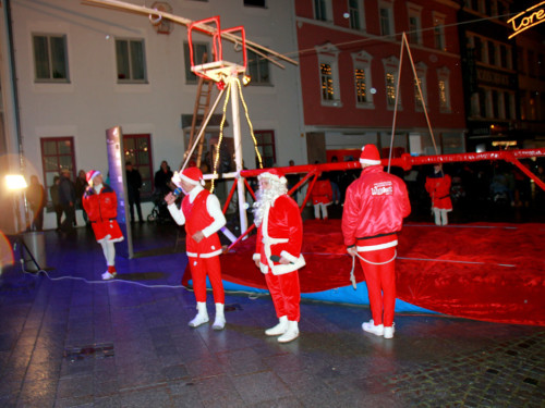 Hochseilartisten Geschwister Weisheit Hofer Weihnachtsmarkt 8.12.2019 – Foto 61