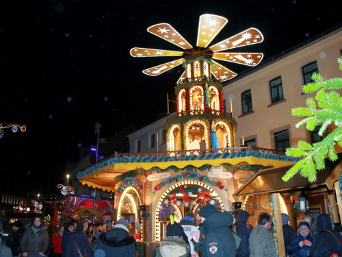 Hofer Weihnachtsmarkt  mit Rehauer Stadtkapelle 8.12.2019 – Foto 17