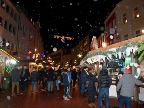 Hofer Weihnachtsmarkt  mit Rehauer Stadtkapelle 8.12.2019 – Foto 31