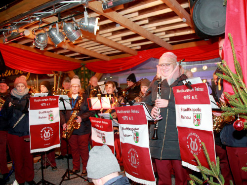 Hofer Weihnachtsmarkt  mit Rehauer Stadtkapelle 8.12.2019 – Foto 34