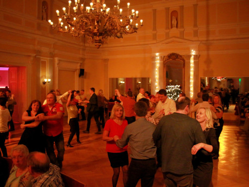 1. Feuerzangenbowle TS Swing  – Foto 7