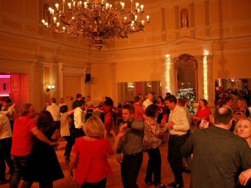 1. Feuerzangenbowle TS Swing  – Foto 8