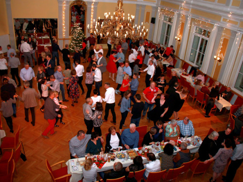 1. Feuerzangenbowle TS Swing  – Foto 16