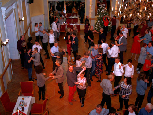 1. Feuerzangenbowle TS Swing  – Foto 17