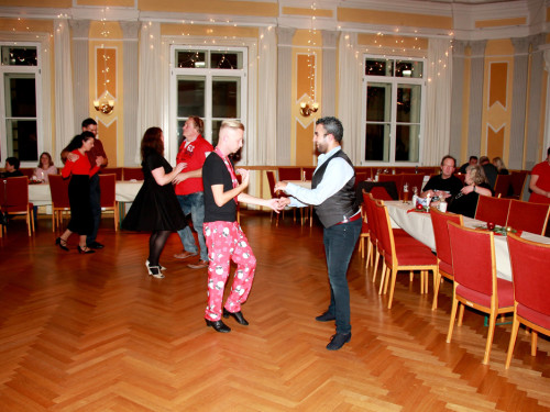 1. Feuerzangenbowle TS Swing  – Foto 46