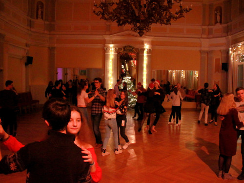 XXL Weihnachtsdiscoparty Schüler 14.12.19 – Foto 8