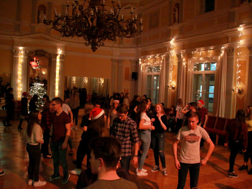 XXL Weihnachtsdiscoparty Schüler 14.12.19 – Foto 10