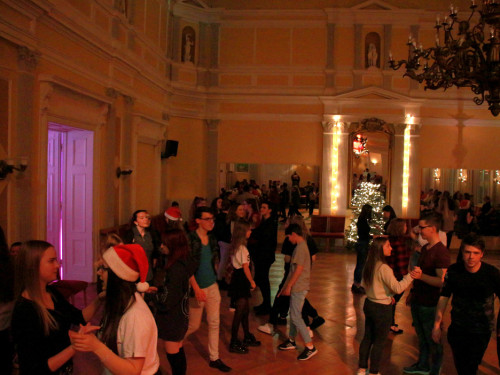 XXL Weihnachtsdiscoparty Schüler 14.12.19 – Foto 11