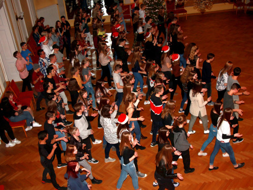 XXL Weihnachtsdiscoparty Schüler 14.12.19 – Foto 25