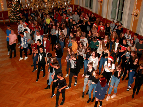 XXL Weihnachtsdiscoparty Schüler 14.12.19 – Foto 26