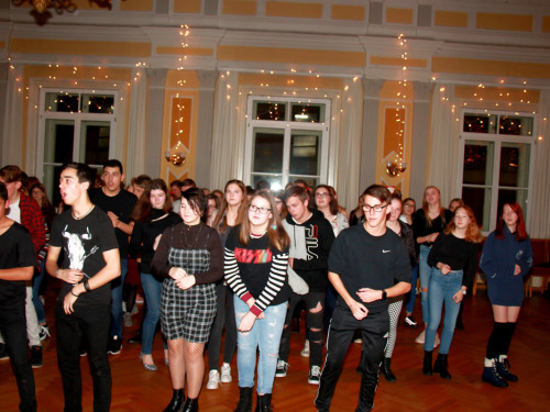 XXL Weihnachtsdiscoparty Schüler 14.12.19 – Foto 27