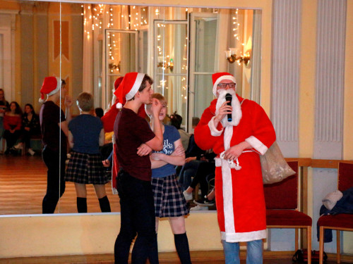 XXL Weihnachtsdiscoparty Schüler 14.12.19 – Foto 40
