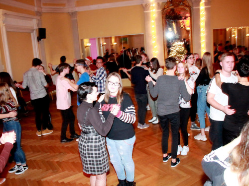 XXL Weihnachtsdiscoparty Schüler 14.12.19 – Foto 48