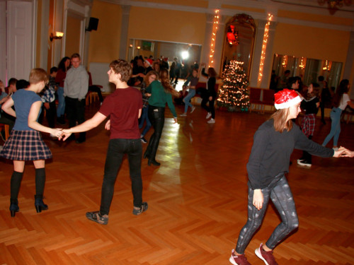 XXL Weihnachtsdiscoparty Schüler 14.12.19 – Foto 55