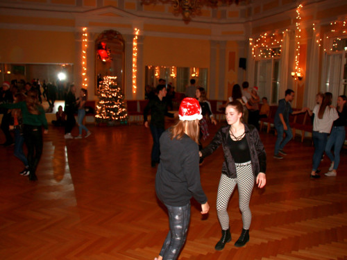 XXL Weihnachtsdiscoparty Schüler 14.12.19 – Foto 56