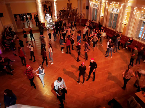 XXL Weihnachtsdiscoparty Schüler 14.12.19 – Foto 58