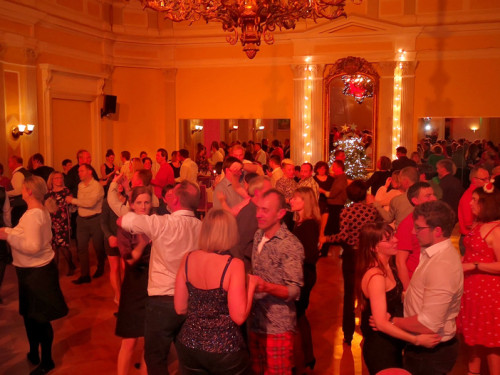 2. Feuerzangenbowle TS Swing 15.12.2019 – Foto 24