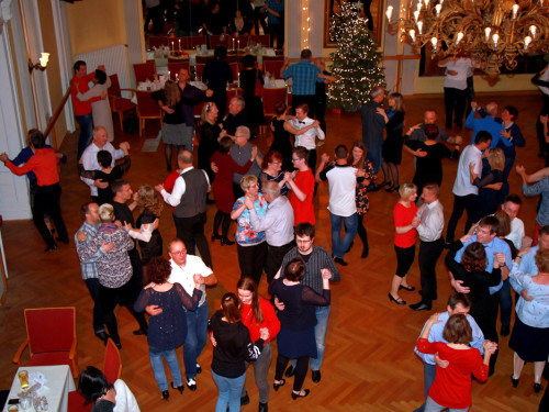 2. Feuerzangenbowle TS Swing 15.12.2019 – Foto 31