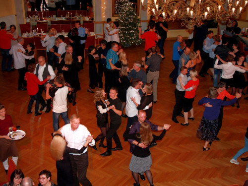 2. Feuerzangenbowle TS Swing 15.12.2019 – Foto 34