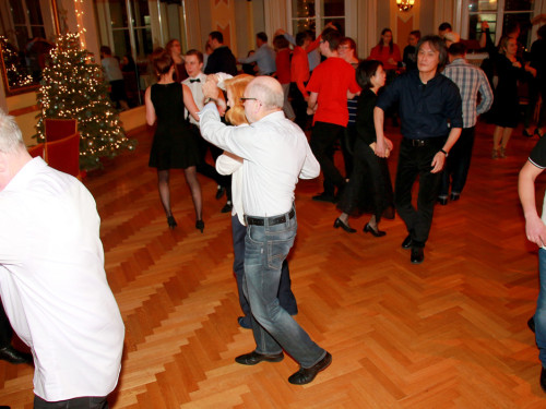 2. Feuerzangenbowle TS Swing 15.12.2019 – Foto 44
