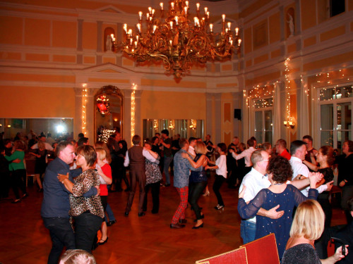 2. Feuerzangenbowle TS Swing 15.12.2019 – Foto 50