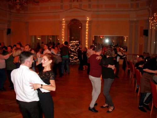 2. Feuerzangenbowle TS Swing 15.12.2019 – Foto 51
