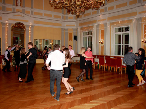 2. Feuerzangenbowle TS Swing 15.12.2019 – Foto 59