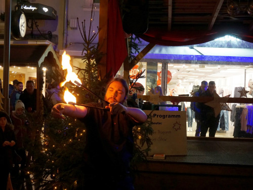 Feuershow Weihnachtsmarkt 18.12.2019 – Foto 25