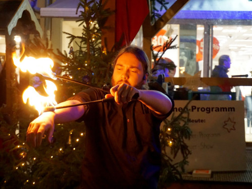 Feuershow Weihnachtsmarkt 18.12.2019 – Foto 26