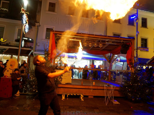 Feuershow Weihnachtsmarkt 18.12.2019 – Foto 36