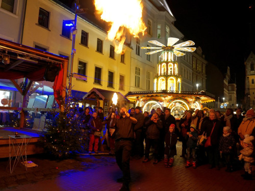 Feuershow Weihnachtsmarkt 18.12.2019 – Foto 44