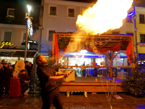 Feuershow Weihnachtsmarkt 18.12.2019 – Foto 46