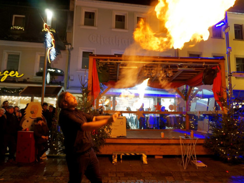 Feuershow Weihnachtsmarkt 18.12.2019 – Foto 47