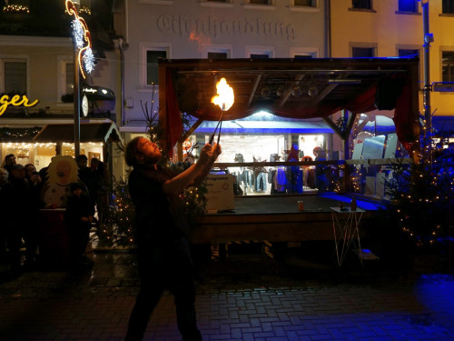 Feuershow Weihnachtsmarkt 18.12.2019 – Foto 48